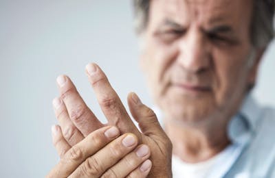 Osteoarthritis: Non-Surgical Options vs. Joint Replacement